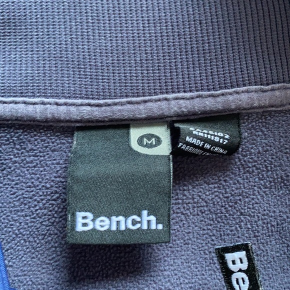 Women’s Bench Jacket - Picture 2 of 3